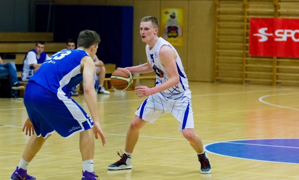  LLU basketbola komandas Studentu basketbola trakumā tiek pie vienas uzvaras