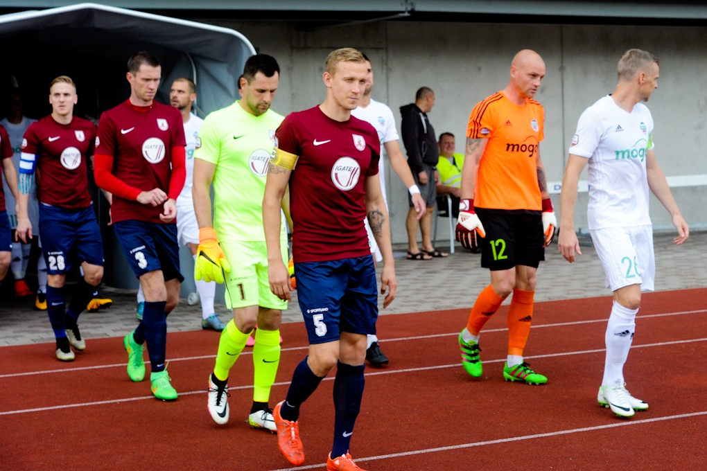 «Jelgavas» futbolisti, ar 3:2 uzvarot «Liepāju», pierāda – Latvijas virslīgas medaļas nav neaizsniedzamas (FOTO)