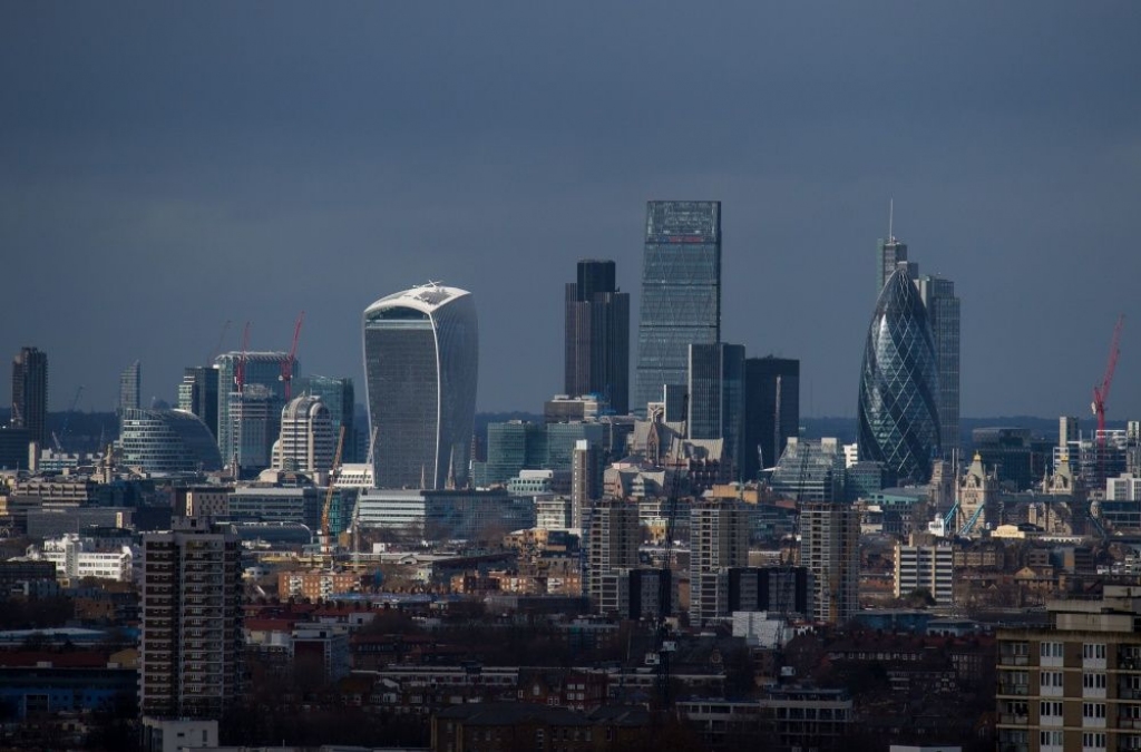 Pētījums: britu strādnieki negūs labumu no imigrācijas samazināšanās