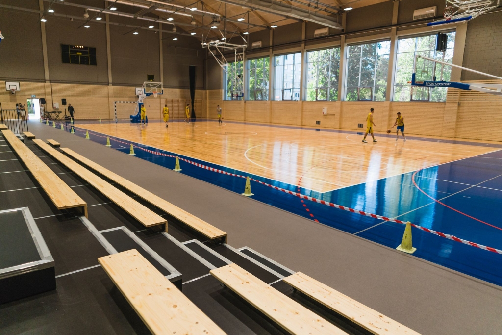 FOTO: Jūrmalā atklāj 5,3 miljonus eiro vērto sporta halli