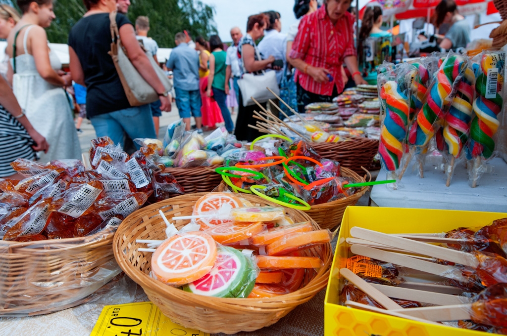 Gardākais rudzu klaips – burkānu maize ar sēklām, saldākais medus – no liepām (FOTO)