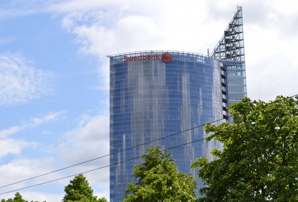 FOTO: Pelnošākās bankas pirmajā pusgadā