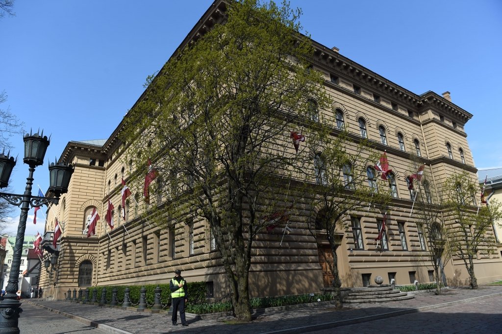 Gaidāmas intensīvas debates par jauno iepirkumu likumu