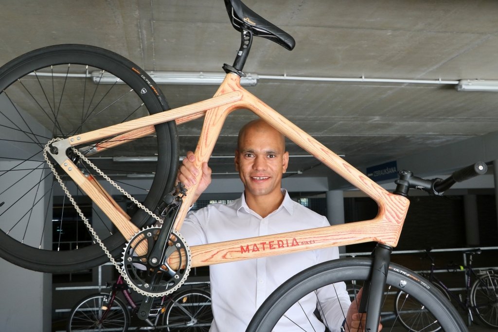 Mana pieredze: Lauzīsies ekskluzīvo velosipēdu tirgū