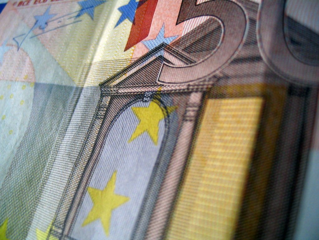 Strauji sarūk ārvalstu tiešo investīciju apmērs Latvijā