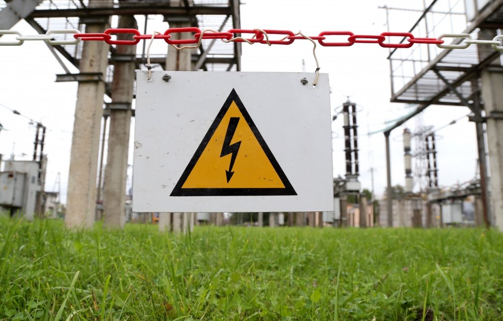 Avoti: Polija novilcina Baltijai svarīgos enerģētikas projektus