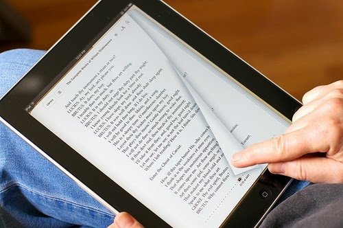 Bibliotēka aicina lasīt bezmaksas e-grāmatas un žurnālus