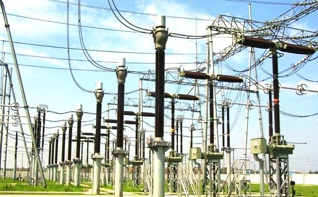 Elektroapgādes pārtraukuma iemesls – bojāts desmit kilovoltu kabelis Mātera ielā