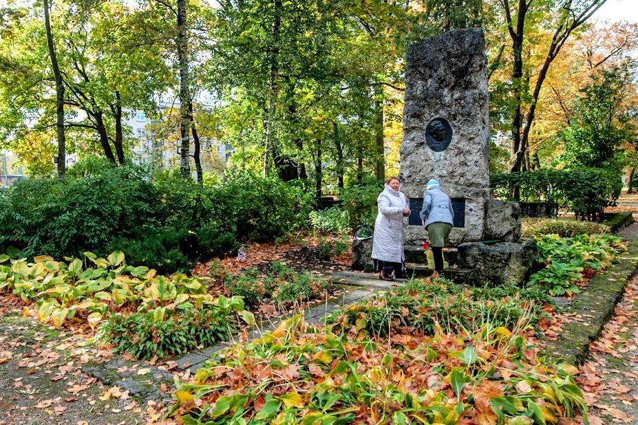 Piemin Ādolfa Alunāna jubileju (FOTO)