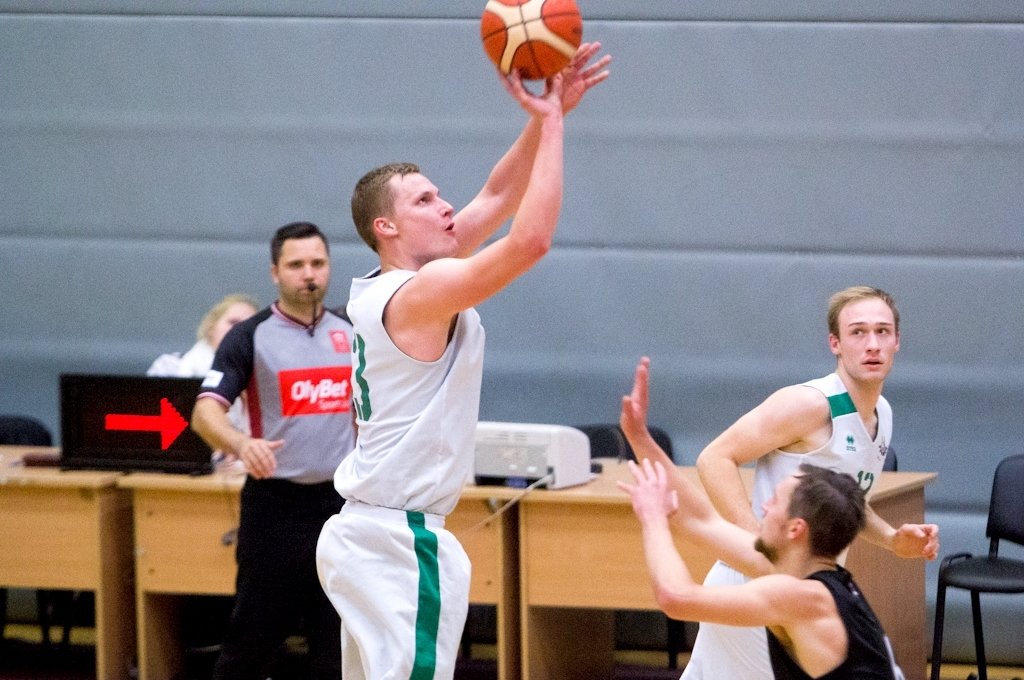 LLU basketbolistiem neizteiksmīgs sniegums pret RSU