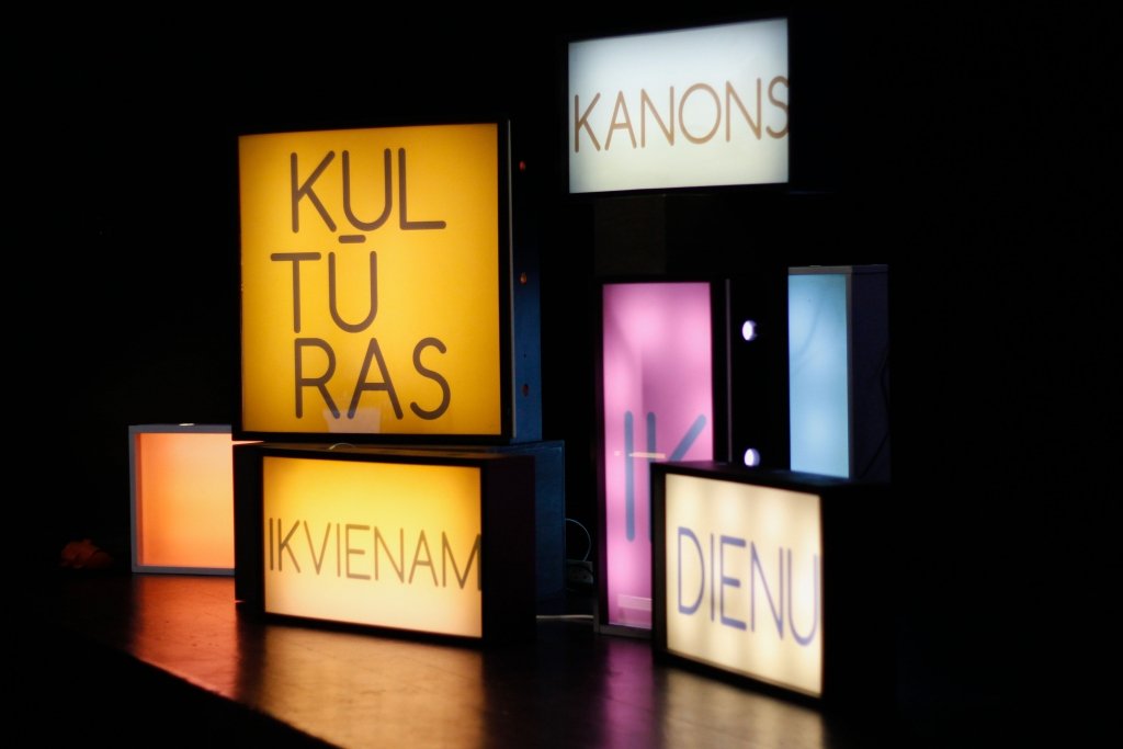 «Spīdolieši» un aucenieki radīs Latvijas Kultūras kanona galda spēli (FOTO)