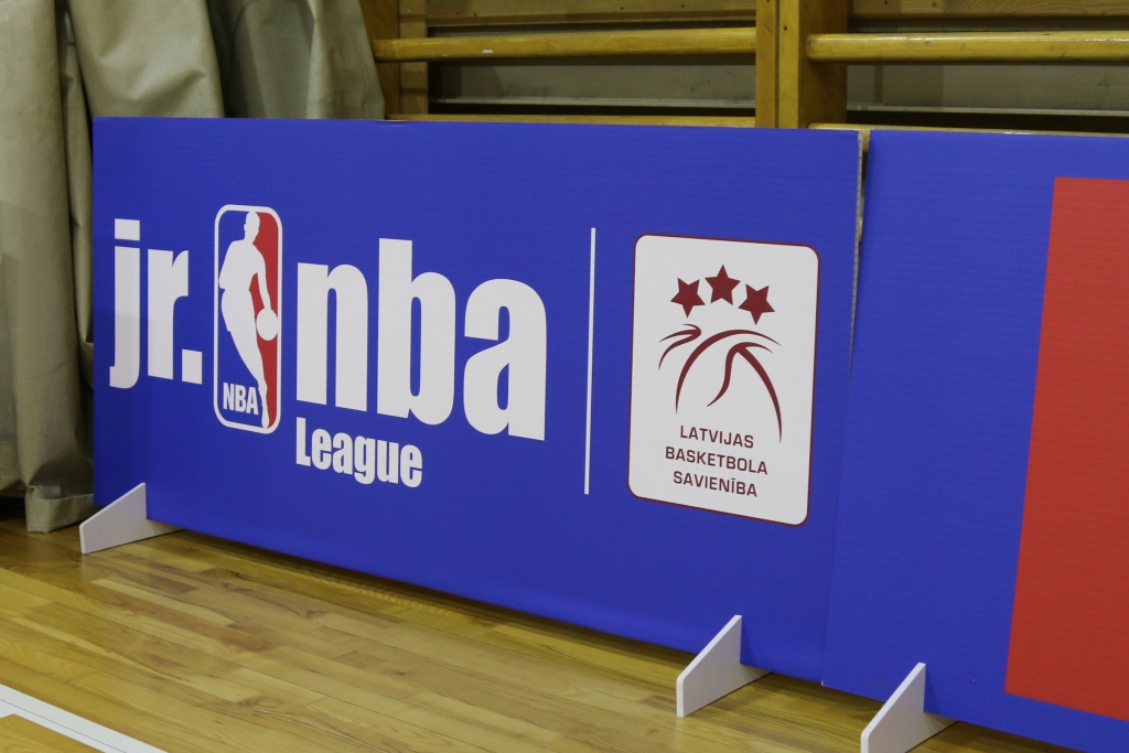 Jelgavas 4. sākumskola uzņem NBA junioru līgu (FOTO)