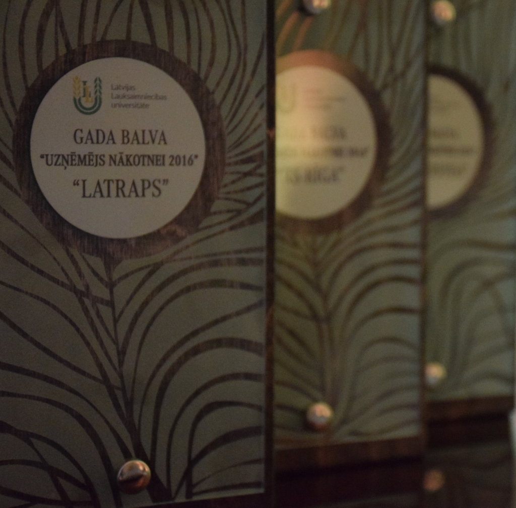 Pasniegtas LLU gada balvas «Uzņēmējs nākotnei 2016»