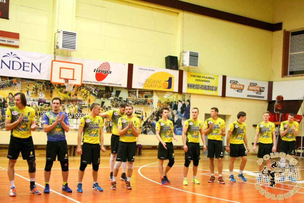 Baltijas volejbola līga: Latvijas komandas izslēgšanas turnīru sāk ar zaudējumiem (FOTO)