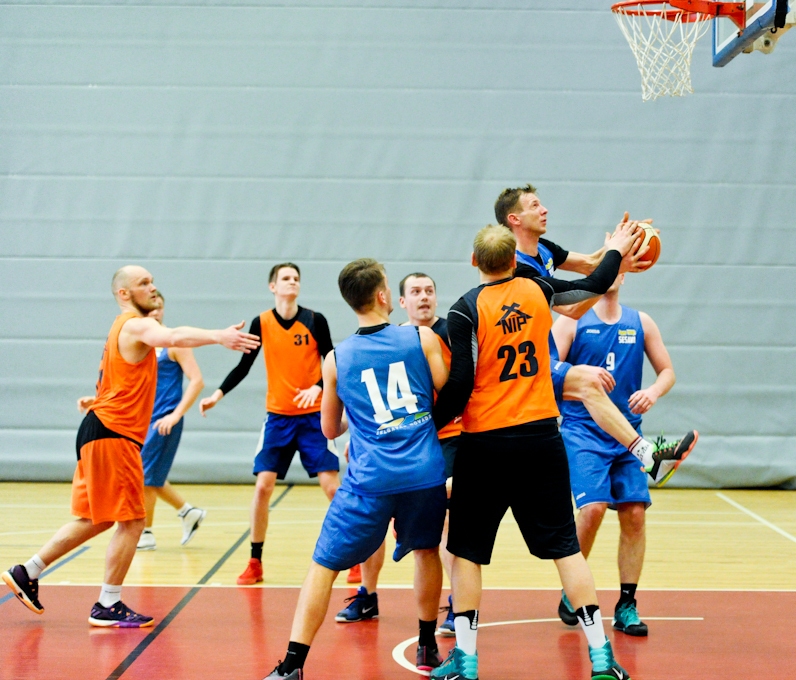 Jelgavas basketbola čempionātā izkristalizējas pirmais sešinieks (FOTO)