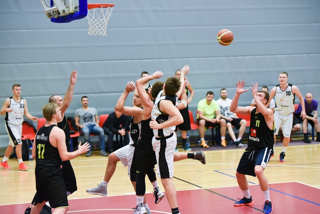 Noskaidroti Jelgavas basketbola čempionāta ceturtdaļfinālisti