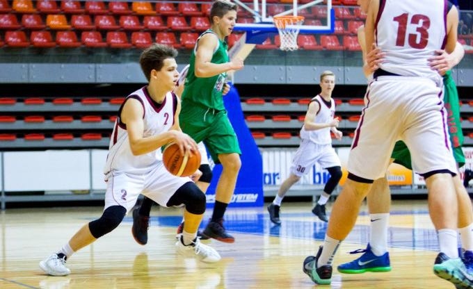 Renārs Levics gūst 50 punktus un pārraksta Jelgavas basketbola vēsturi