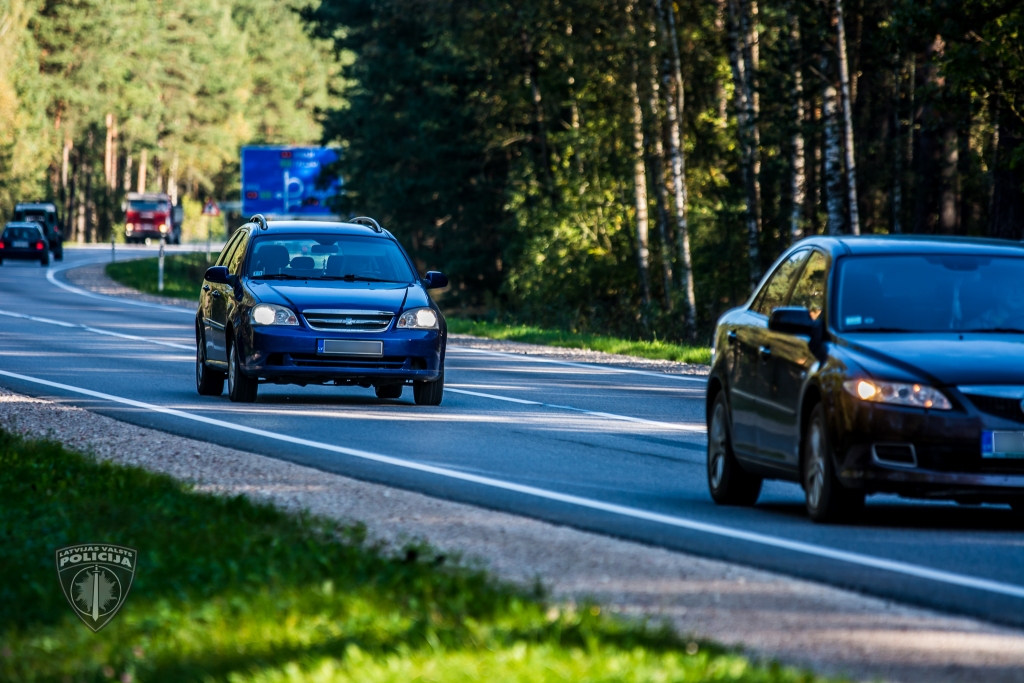 Valsts policija notver organizētu autozagļu grupu 