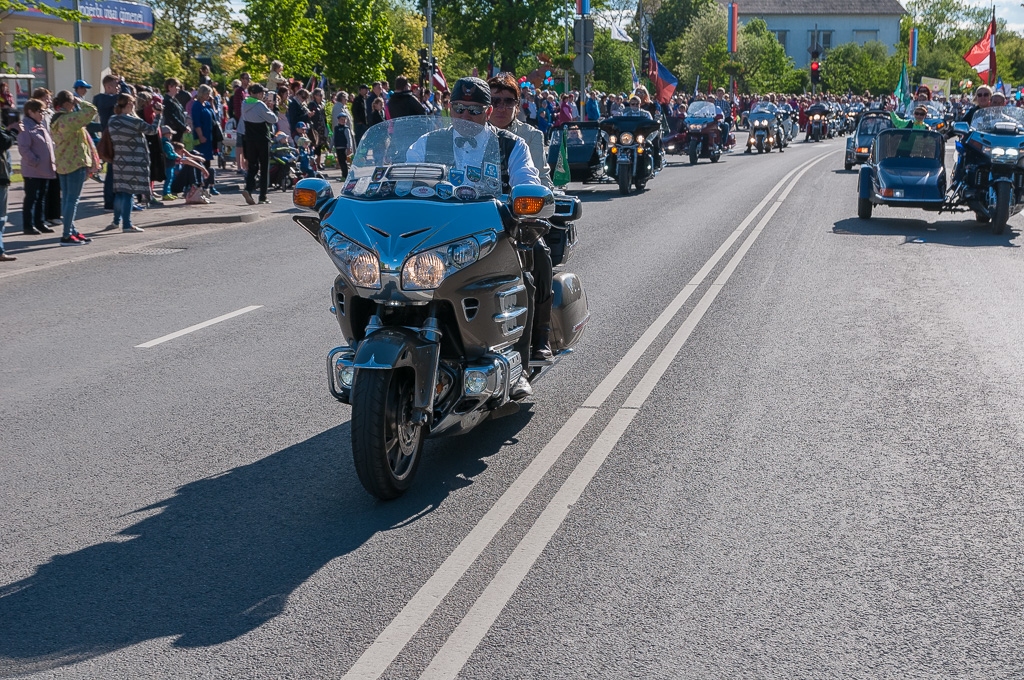 Pilsētas svētku gājiens atkal priecē jelgavniekus (FOTO) 