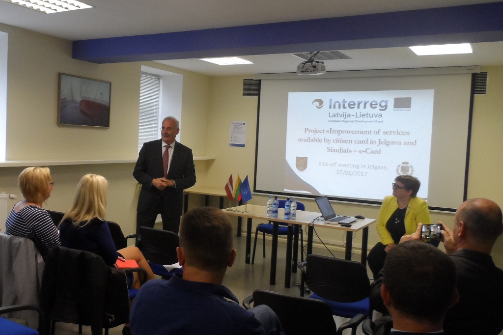 Pārrobežu projektā attīstīs elektroniskās kartes pakalpojumus