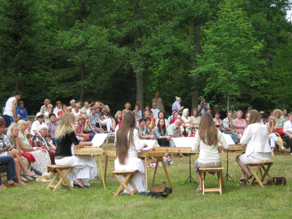 Pokaiņos aicina koncerts “Starp debesīm un zemi”