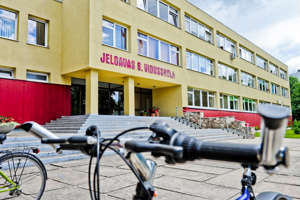 Uz Jelgavas 6. vidusskolu pārvietos tikai vakarskolas vidusskolēnus; atvērs pamatskolas latviešu plūsmu