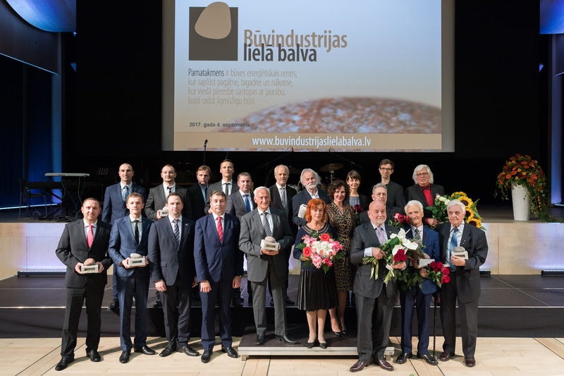 LLU viesdocents Kārlis Siļķe saņem Būvindustrijas lielo balvu par mūža ieguldījumu
