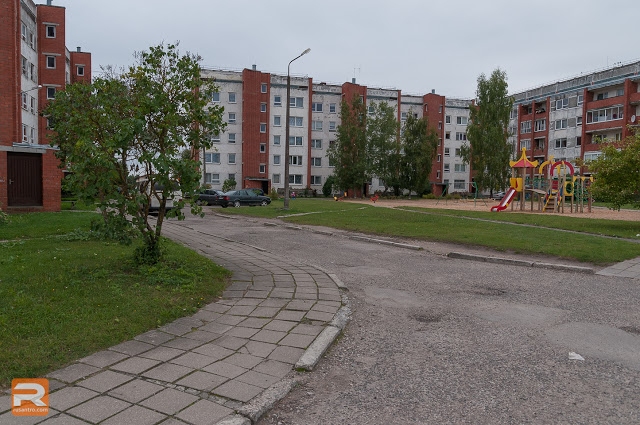 Tiesa ugunsdzēsējus atzīst par vainīgiem gājēju celiņa bojāšanā