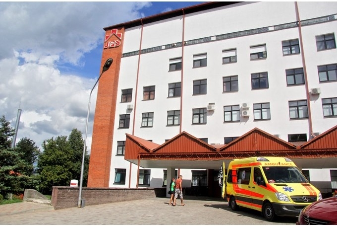 Pašvaldība vēl nevērtēs notiesājošo spriedumu Jelgavas slimnīcas vadītāja lietā par fiktīvu dokumentu noformēšanu