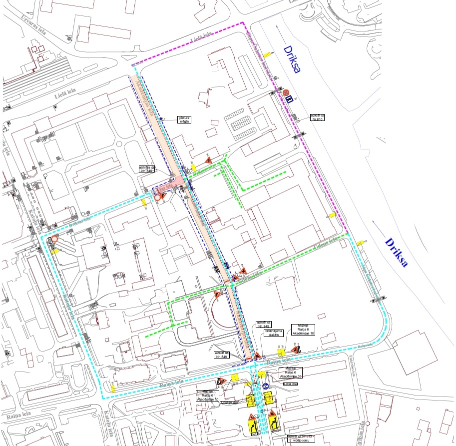 Akadēmijas ielā izbūvē pazemes komunikācijas