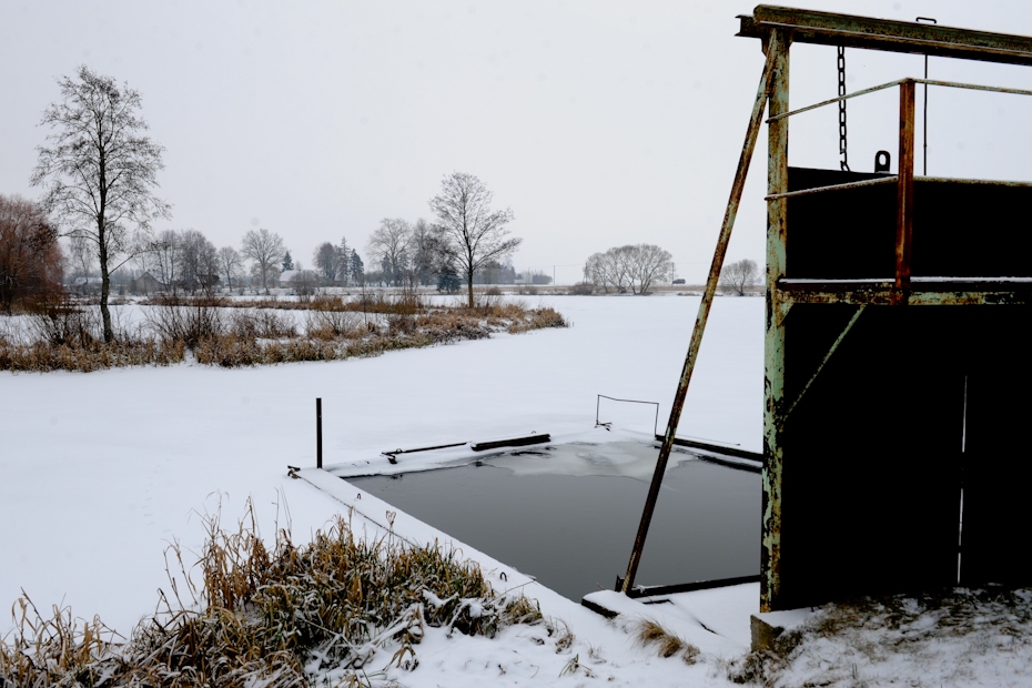 Salām bagātākā ūdenskrātuve Jelgavas novadā vasarā dod veldzi un ziemā pievelk ar biezāku ledu (FOTO)