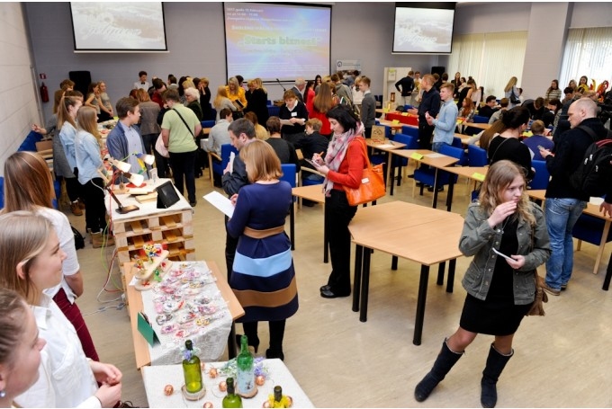 Tradicionālais Jelgavas skolēnu mācību uzņēmumu gadatirgus uzņems arī dalībniekus no citām pašvaldībām