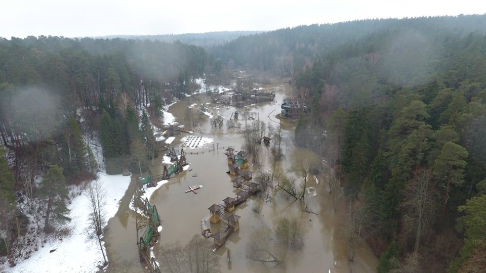 Nedēļas sākumā applūdušais atrakciju laukums Tērvetes dabas parkā jau ir pieejams apmeklētājiem