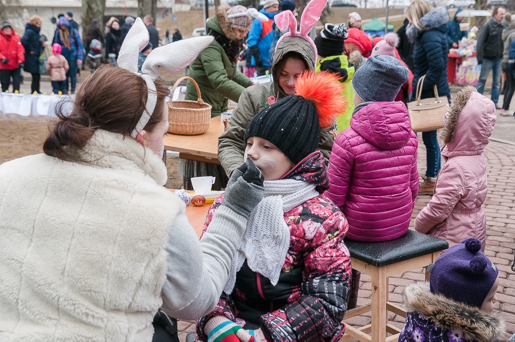 Jelgavnieki dodas “Lieldienu pastaigā” (FOTO)