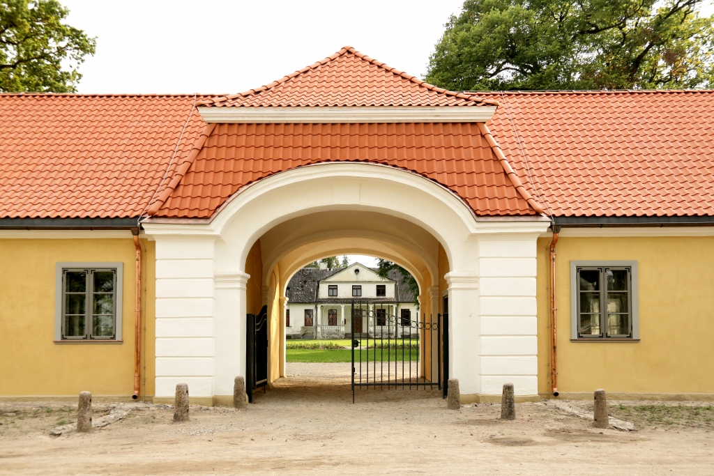 Latvijas pilis un muižas atver durvis