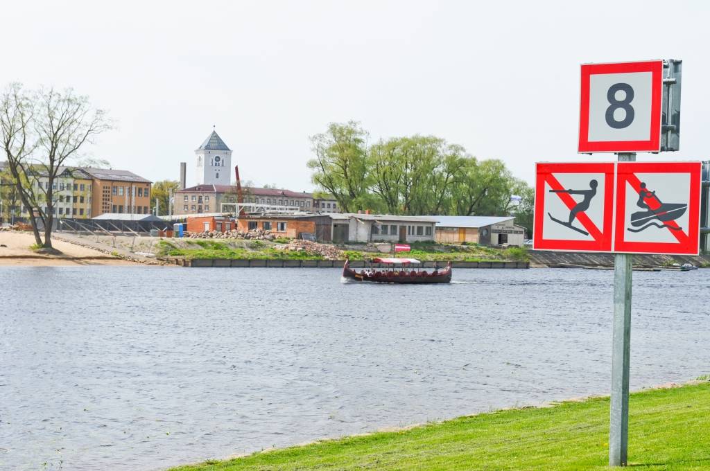 Jūlija peldūdens kvalitāte atbilst normām