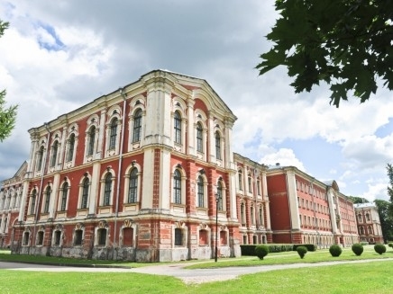 Noslēdzas pieteikšanās studijām augstskolās; LLU notiks Uzņemšanas nakts