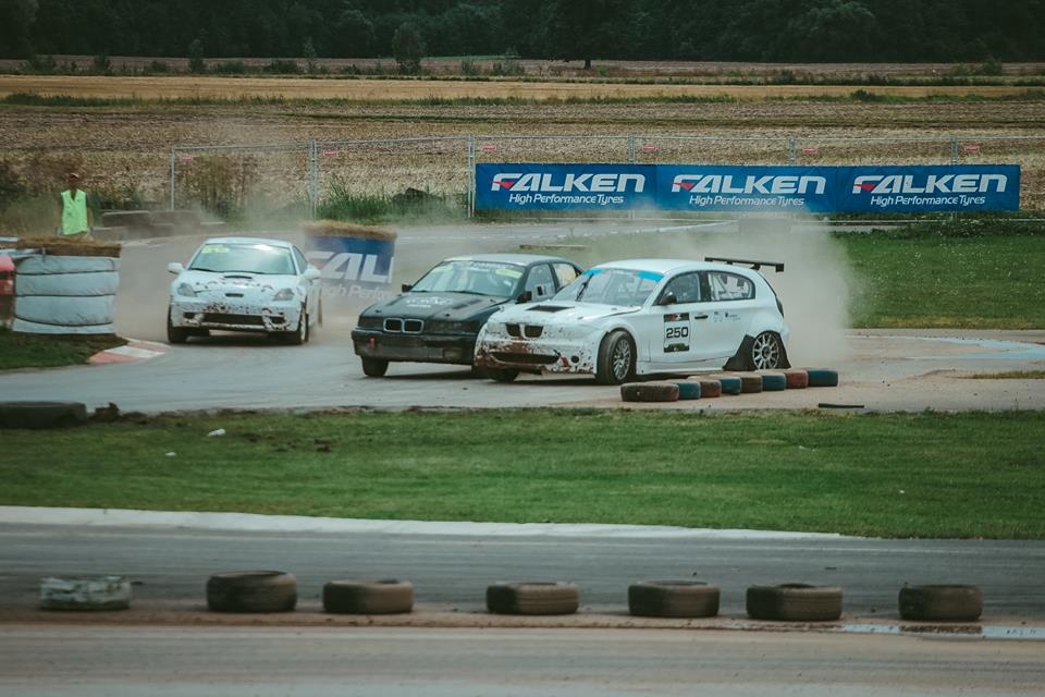 Sestdien “Rullītī” Jelgavā turpināsies cīņa rallijkrosa čempionātā