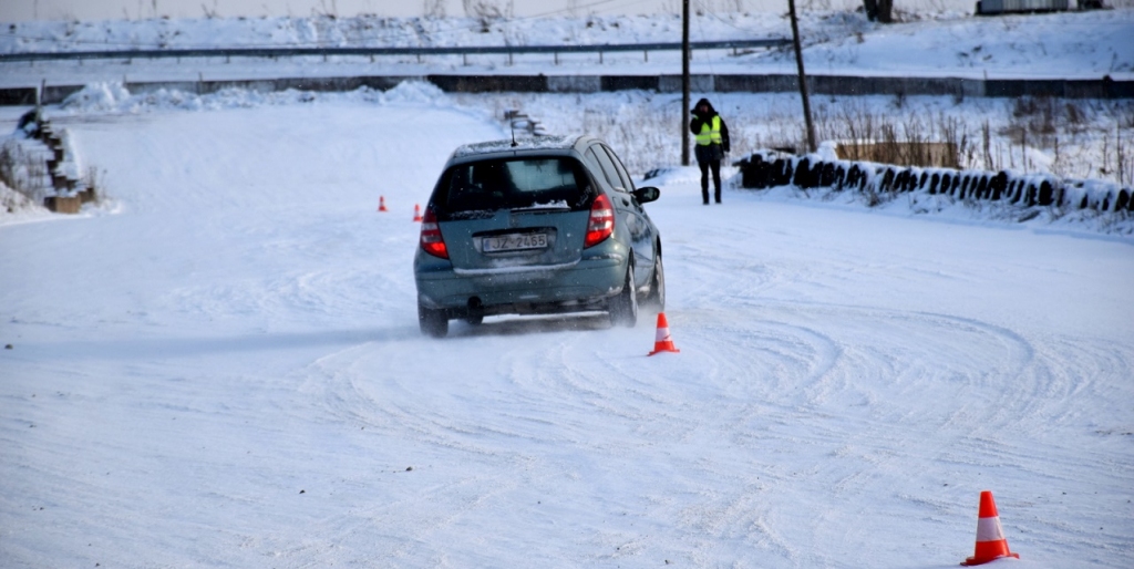 CSDD arī Jelgavā piedāvā bezmaksas drošas ziemas braukšanas konsultācijas