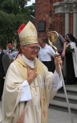 Mūžībā aizgājis Jelgavas bīskaps Antons Justs