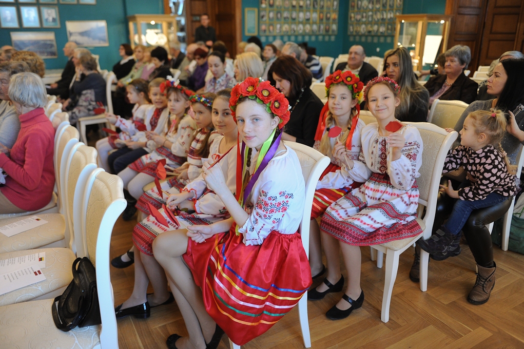 Jelgavā nosvin Lietuvas 101. jubileju (FOTO)