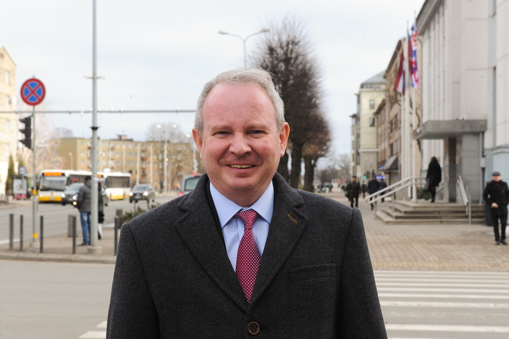 Lielbritānijas vēstnieks Kīts Šenons viesojas Jelgavā