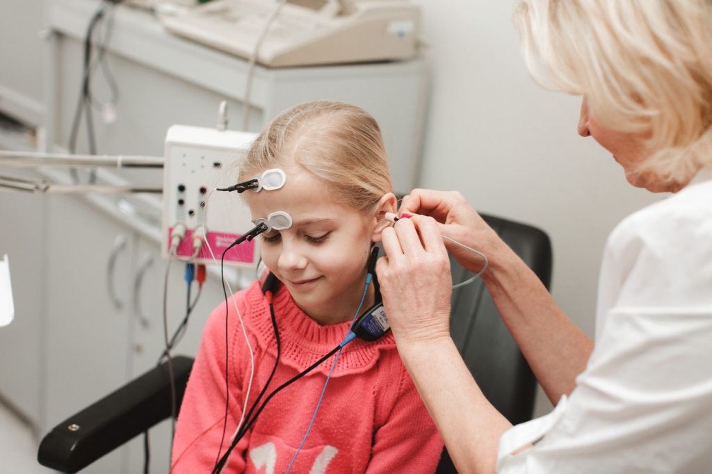Latvijas Bērnu dzirdes centrā pieejama Baltijā unikāla diagnostikas iekārta, kas iegādāta, Latvijas iedzīvotājiem nododot pārstrādei  savus vecos telefonus