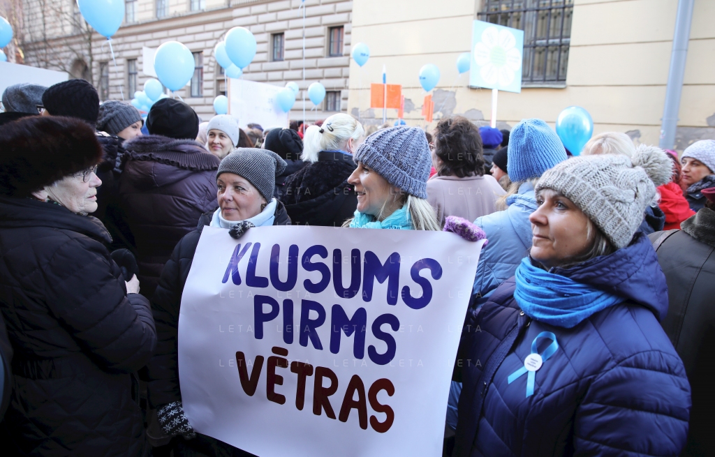 Pedagogu arodbiedrība sāk streika procedūru