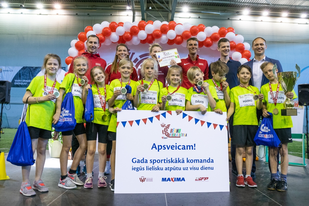 Ar vērienīgu festivālu noslēdzas pirmā programmas “Bērnu vieglatlētika” sezona Latvijā; labi panākumi jelgavniekiem (FOTO)