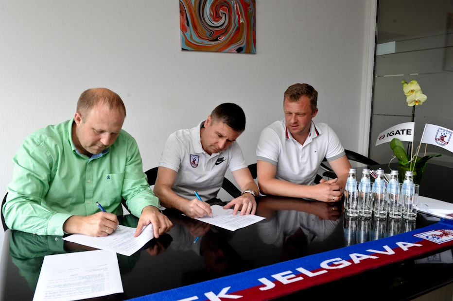 Marians Pahars atkāpjas no “Jelgavas” galvenā trenera amata