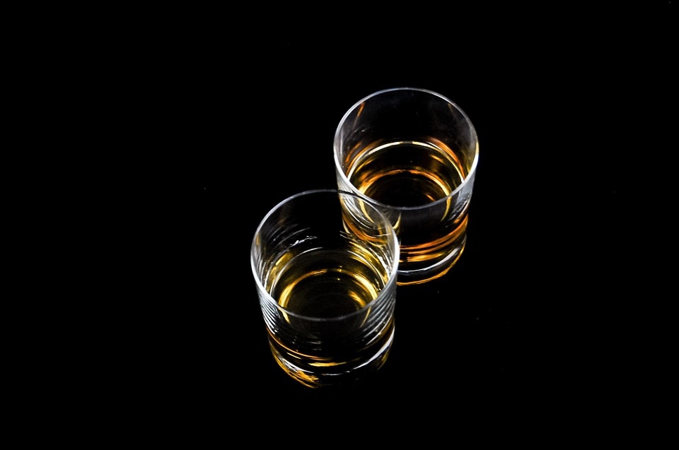 Līdz 2020.gada martam samazina akcīzes nodokli stiprajam alkoholam