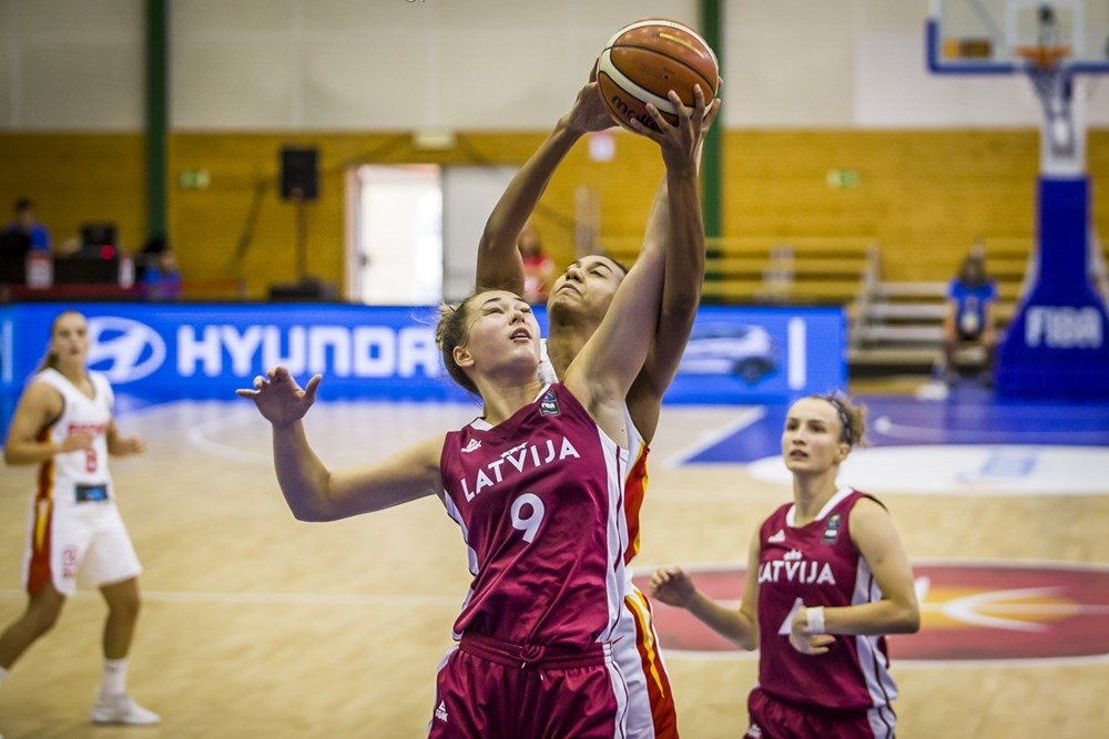 Janeta Rozentāle produktīva, U20 izlasei trīs zaudējumi
