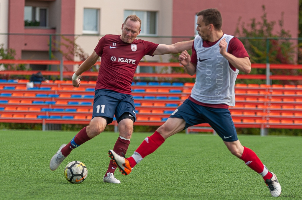 Zibensturnīrs Kārklu ielā (FOTO)