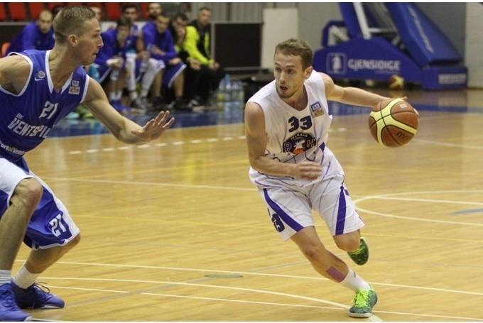 Kristaps Pļavnieks no Jūrmalas pārceļas uz Liepāju